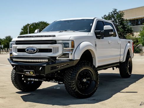 Used 2022 Ford F250 Lariat w/ Lariat Ultimate Package AWD/4WD image 6
