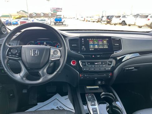 Used 2021 Honda Pilot Black Edition image 13