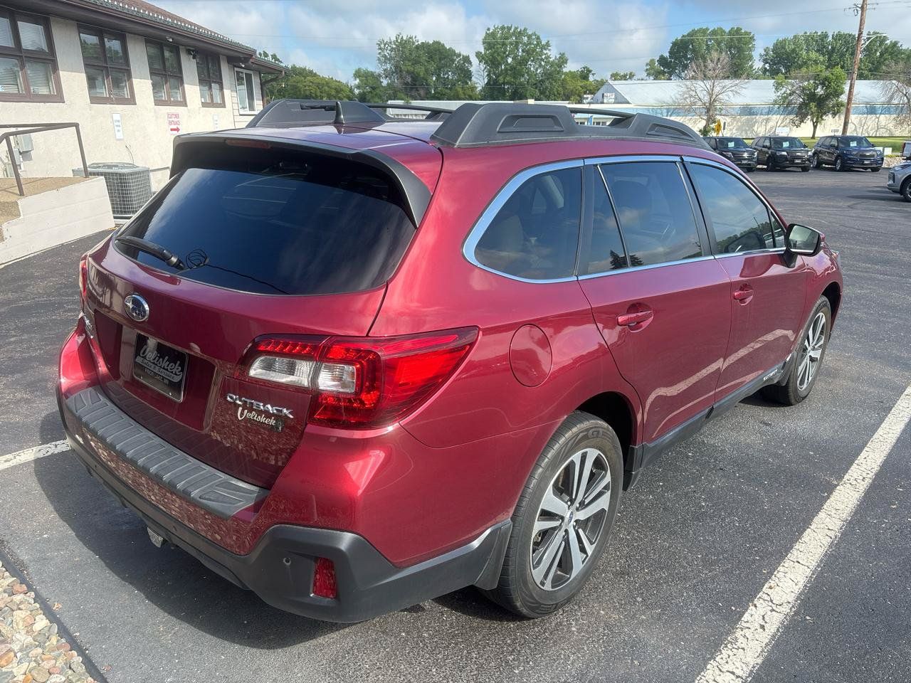 Used 2019 Subaru Outback 2.5i Limited w/ Popular Package #2 AWD/4WD image 3