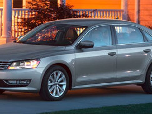 Used 2012 Volkswagen Passat 3.6 SE FWD image 1