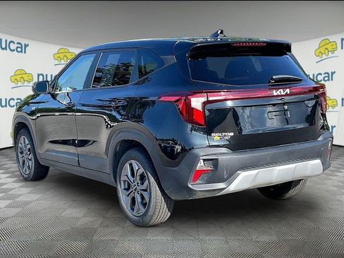 Used 2025 Kia Seltos LX AWD/4WD image 4