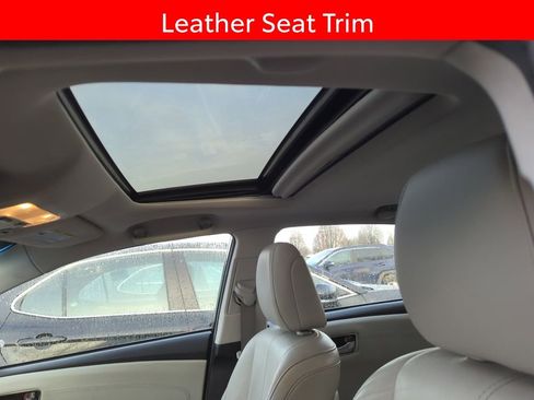 Used 2015 Toyota Avalon XLE Premium image 7