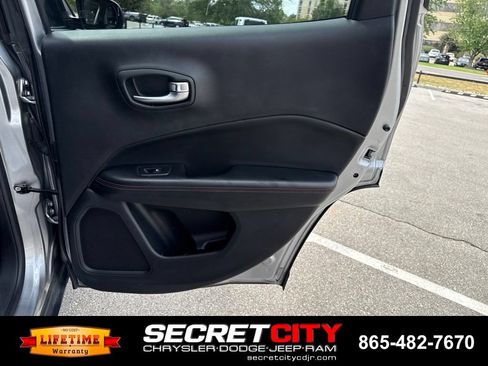 Used 2021 Jeep Compass Trailhawk AWD/4WD image 12