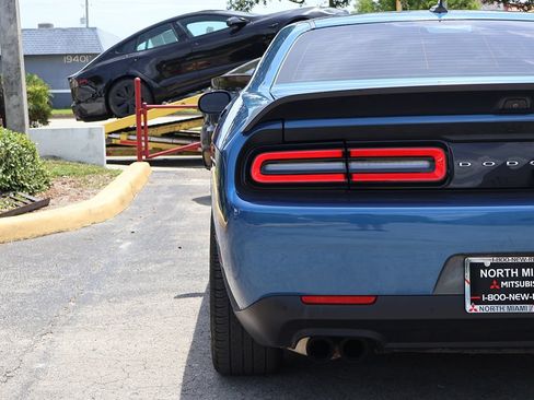 Used 2022 Dodge Challenger SRT Hellcat Redeye RWD image 15