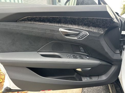 New 2026 Audi RS e-tron GT performance image 15