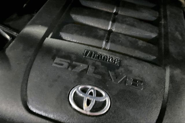 Used 2013 Toyota Tundra Limited AWD/4WD image 29