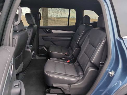 Used 2025 Buick Enclave Preferred image 25