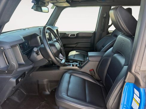 Used 2025 Ford Bronco Badlands AWD/4WD image 12
