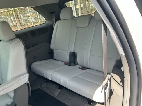 Used 2026 Hyundai Palisade SEL FWD image 27