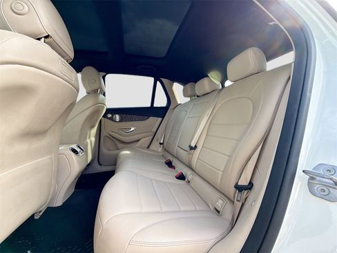 Used 2018 Mercedes-Benz GLC 300 4MATIC w/ Multimedia Package image 26