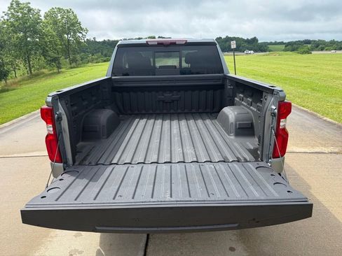 Used 2026 Chevrolet Silverado 1500 High Country w/ Technology Package AWD/4WD image 6