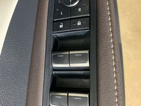 Used 2024 Lexus RX 350 Premium w/ Convenience Package image 17