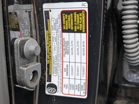 Used 2023 Subaru Outback Premium image 38