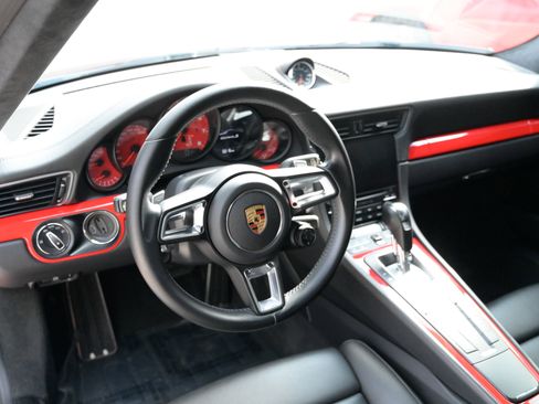 Used 2018 Porsche 911 Carrera S image 16