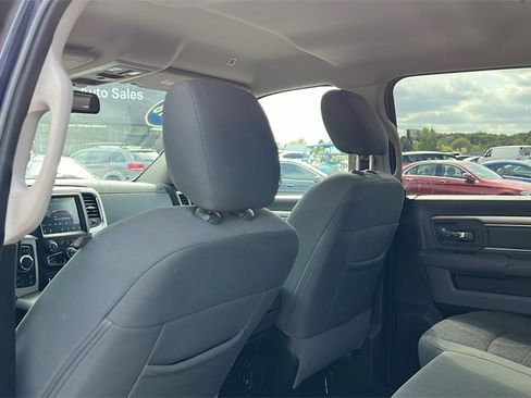 Used 2018 RAM 1500 Big Horn image 32