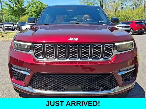 Used 2025 Jeep Grand Cherokee Summit AWD/4WD image 2