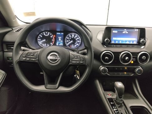 Used 2025 Nissan Sentra S image 22