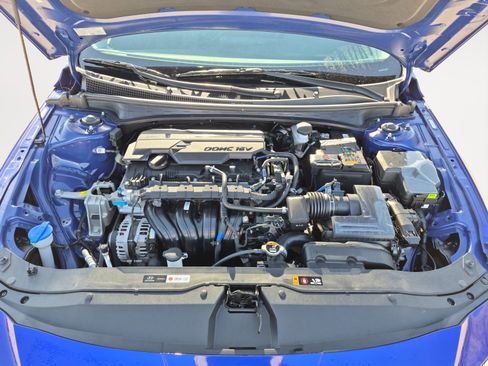 Used 2025 Hyundai Elantra SEL image 30