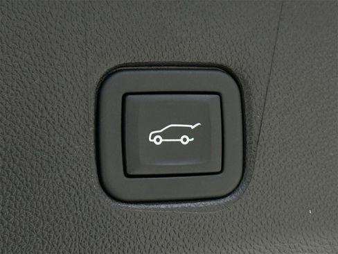 Certified 2024 Chevrolet Blazer LT w/ Convenience Package image 24