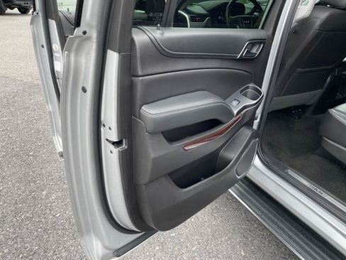 Used 2018 GMC Yukon XL SLT w/ Open Road Package AWD/4WD image 22