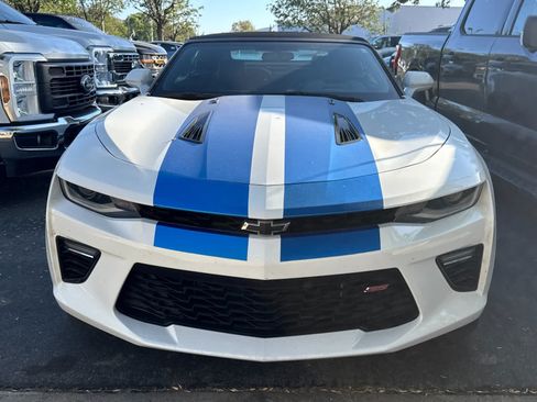 Used 2016 Chevrolet Camaro SS RWD image 2