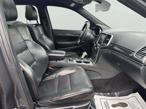 Used 2018 Jeep Grand Cherokee Trailhawk w/ Trailhawk Luxury Group image 18
