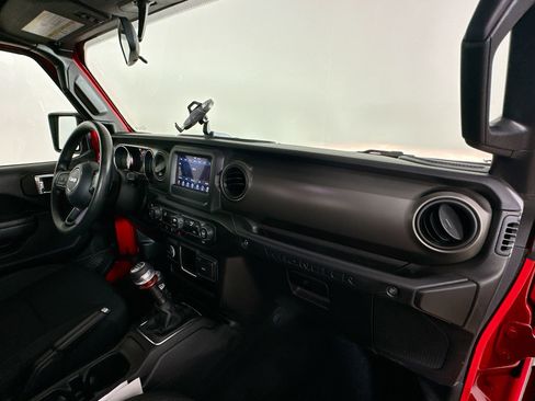 Used 2022 Jeep Wrangler Unlimited Sport AWD/4WD image 42