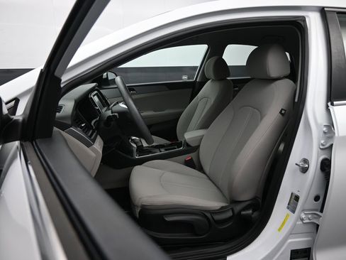 Used 2018 Hyundai Sonata ECO image 25