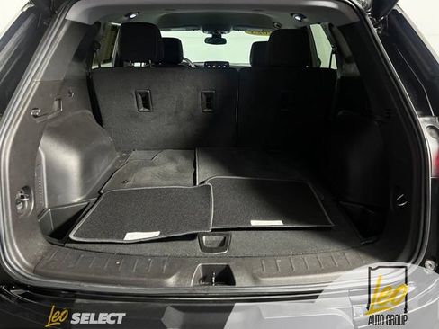 Used 2023 Chevrolet Blazer LT w/ Convenience Package FWD image 21