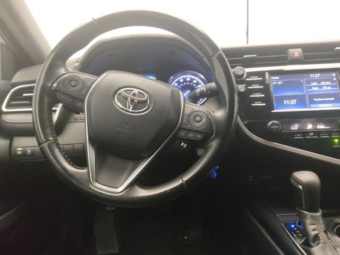 Used 2018 Toyota Camry SE FWD image 22