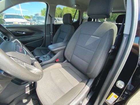 Used 2023 GMC Terrain SLE w/ Driver Convenience Package FWD image 18