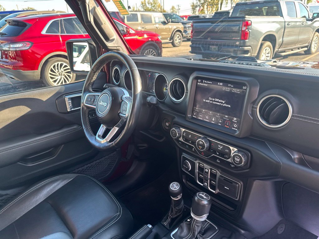 Used 2021 Jeep Wrangler Unlimited Sahara w/ Cold Weather Group AWD/4WD image 35