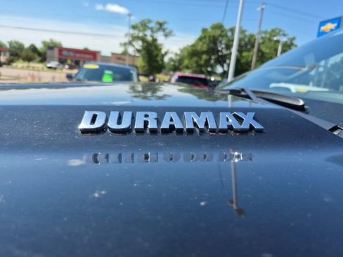 Used 2025 Chevrolet Silverado 1500 RST AWD/4WD image 4