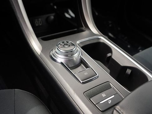 Used 2020 Ford Fusion SE FWD image 25