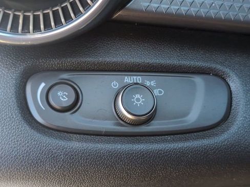 Used 2025 Chevrolet Trax ACTIV w/ Driver Confidence Package image 17