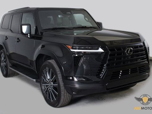 Used 2025 Lexus GX 550 image 2