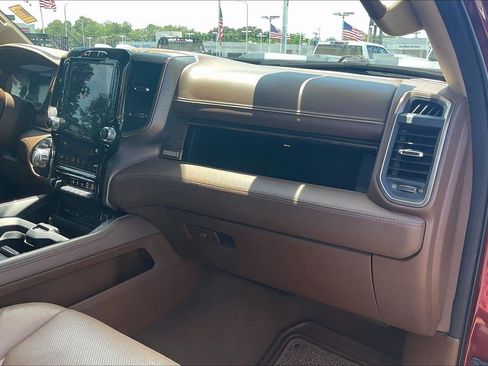 Used 2019 RAM 1500 Laramie Longhorn AWD/4WD image 17