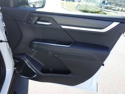 New 2025 GMC Acadia Elevation w/ Super Cruise Package AWD/4WD image 29