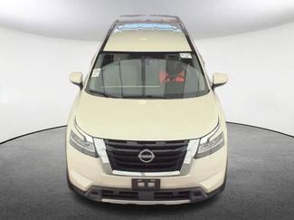 Used 2024 Nissan Pathfinder SL video 2