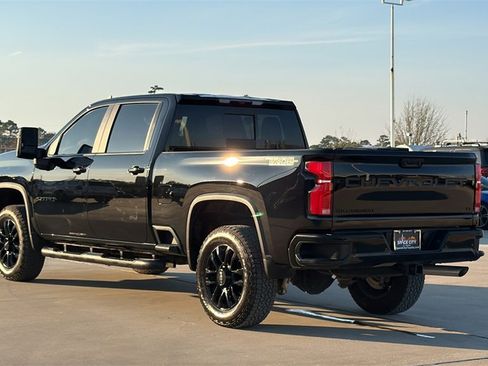 Used 2025 Chevrolet Silverado 2500 LT w/ Trail Boss Package image 7