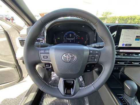 Certified 2026 Toyota Camry SE w/ Convenience Package image 25