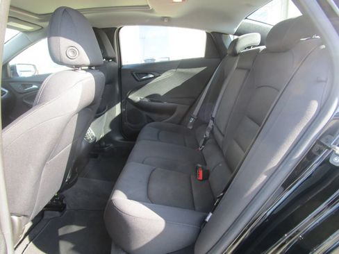 Used 2024 Chevrolet Malibu LT FWD image 17