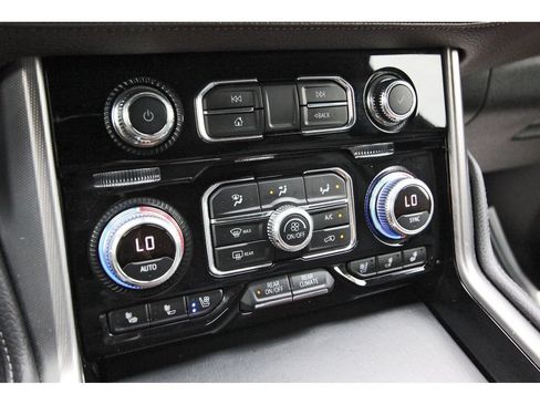 Used 2022 GMC Yukon Denali AWD/4WD image 26
