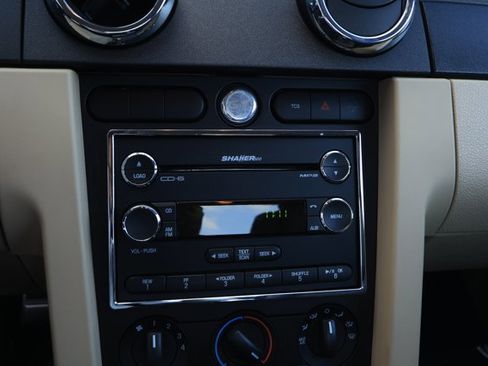 Used 2008 Ford Mustang GT Premium image 30