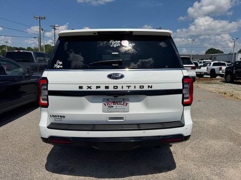 Used 2023 Ford Expedition Limited AWD/4WD image 7