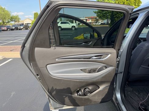 Used 2024 Buick Enclave Essence w/ Experience Buick Package image 10