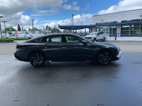 Certified 2024 Hyundai Sonata SEL FWD image 6