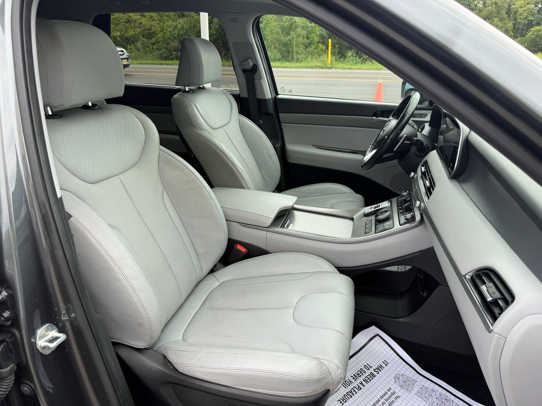 Used 2022 Hyundai Palisade SEL w/ 8P Bench Seat Package AWD/4WD image 21