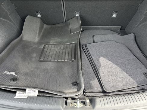 Used 2019 Hyundai Elantra GT FWD image 31