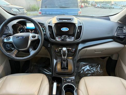 Used 2016 Ford Escape Titanium AWD/4WD image 3
